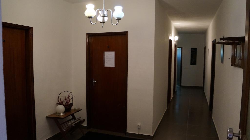 Residencial Ponto Certo Hotel Vilar Torpim Bagian luar foto